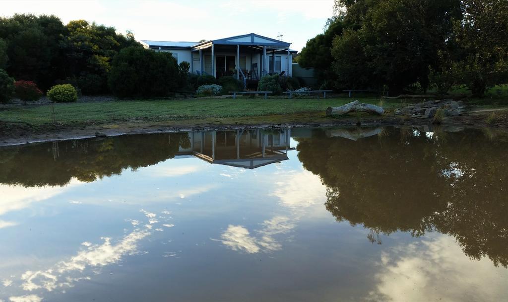 Linger Longer Cottages Port Elliot Bagian luar foto